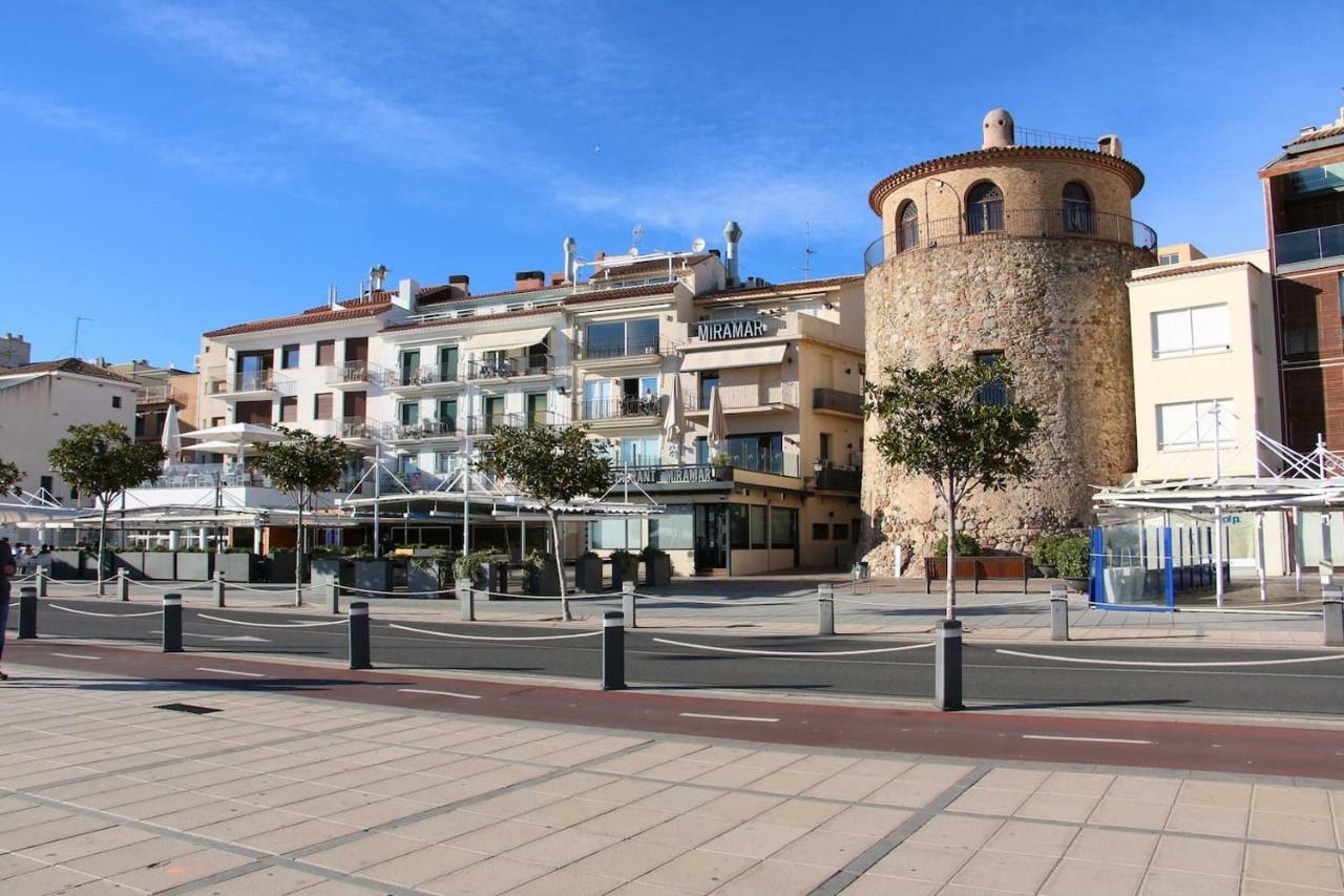 Casa Tomas - Lovely Townhouse In Cambrils Buitenkant foto